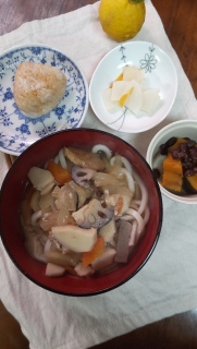 �~������